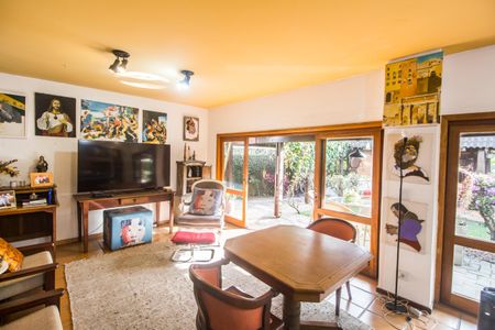 Sala de casa de condomínio à venda com 3 quartos, 250m² em Residencial Tres (alphaville), Santana de Parnaíba