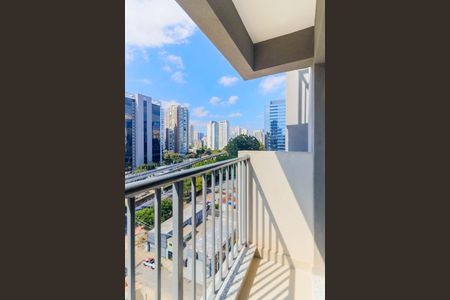 Varanda de kitnet/studio à venda com 1 quarto, 30m² em Vila Cordeiro, São Paulo