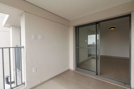 Varanda de apartamento à venda com 2 quartos, 64m² em Chácara Seis de Outubro, São Paulo