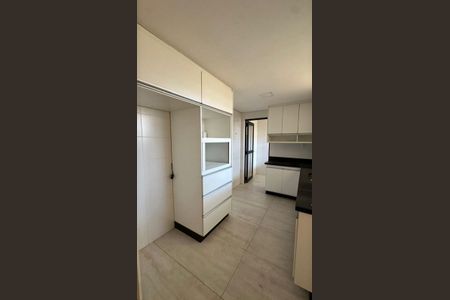 Apartamento à venda com 4 quartos, 100m² em Pampulha, Belo Horizonte