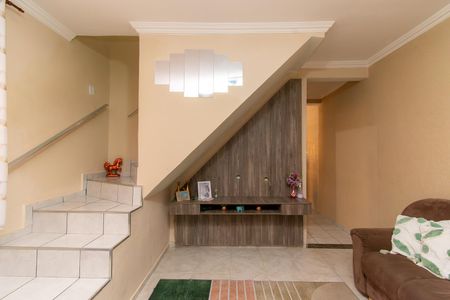 Sala de casa à venda com 4 quartos, 215m² em Jardim Sapopemba, São Paulo