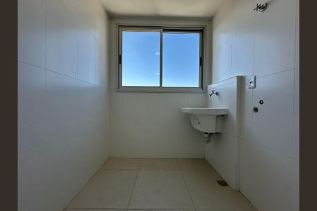 Apartamento à venda com 2 quartos, 86m² em Morro do Confisco, Contagem