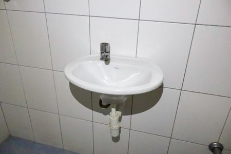 Banheiro de casa para alugar com 1 quarto, 45m² em Vila Yara, Osasco