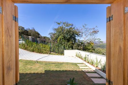 Vista da Sala 1 de casa de condomínio à venda com 2 quartos, 126m² em Arvoredo, Nova Lima
