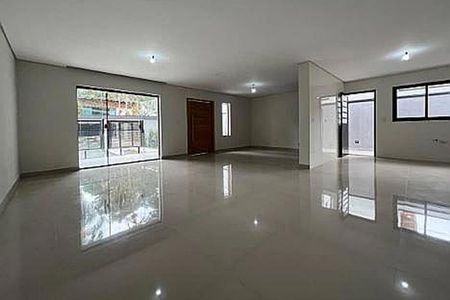 Casa à venda com 3 quartos, 395m² em Vila Albertina, São Paulo