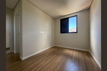 Quarto de apartamento à venda com 2 quartos, 52m² em União, Belo Horizonte