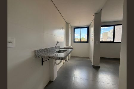 Cozinha de apartamento à venda com 2 quartos, 52m² em União, Belo Horizonte