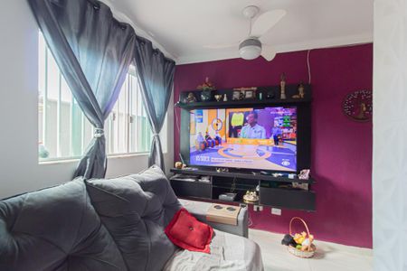 Sala de casa de condomínio à venda com 2 quartos, 105m² em Vila Santana, São Paulo