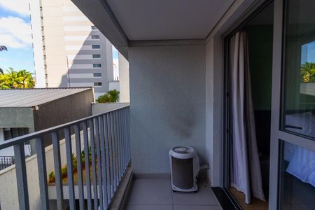 Varanda de kitnet/studio à venda com 1 quarto, 20m² em Jardim das Acacias, São Paulo