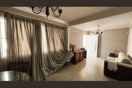 Sala de casa à venda com 4 quartos, 237m² em Jardim das Samambaias, Jundiaí