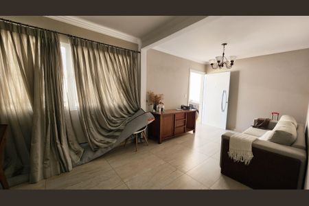 Sala de casa à venda com 4 quartos, 237m² em Jardim das Samambaias, Jundiaí