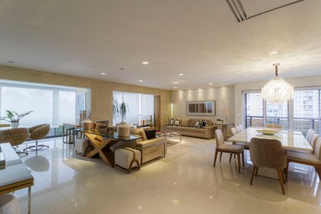 Sala de apartamento à venda com 3 quartos, 247m² em Jardim Luzitania, São Paulo