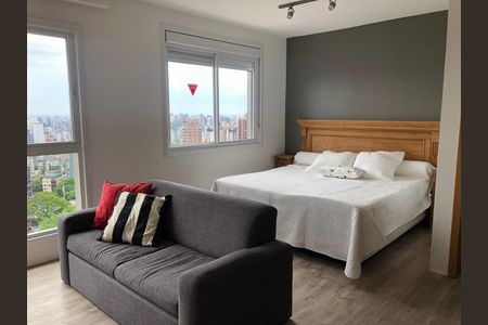 Quarto de kitnet/studio para alugar com 1 quarto, 45m² em Petrópolis, Porto Alegre