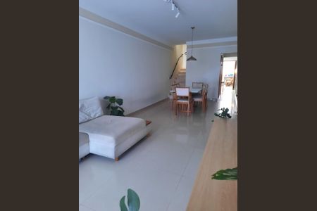 Sala de casa à venda com 3 quartos, 167m² em Vila Constança, São Paulo