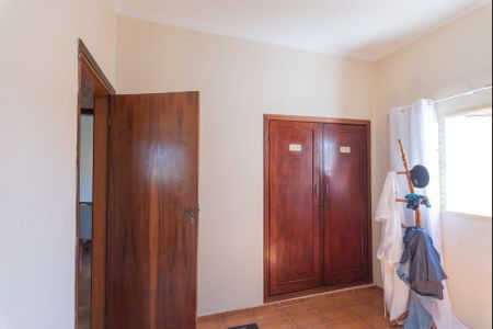 Quarto 1 de casa para alugar com 2 quartos, 180m² em Vila Maria, Campinas