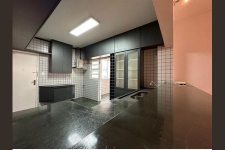 Cozinha de apartamento para alugar com 3 quartos, 150m² em Jardins, São Paulo