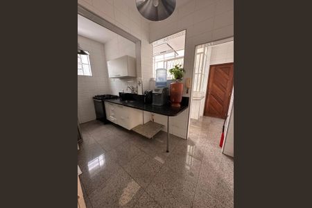 Cozinha de apartamento para alugar com 4 quartos, 137m² em Carmo, Belo Horizonte