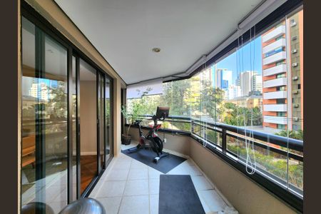 Varanda de apartamento à venda com 2 quartos, 150m² em Jardim Europa, São Paulo