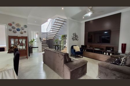 Sala de casa à venda com 5 quartos, 370m² em Mansões Santo Antônio, Campinas