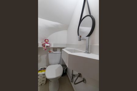Lavabo de casa de condomínio à venda com 2 quartos, 70m² em Vila Dalila, São Paulo