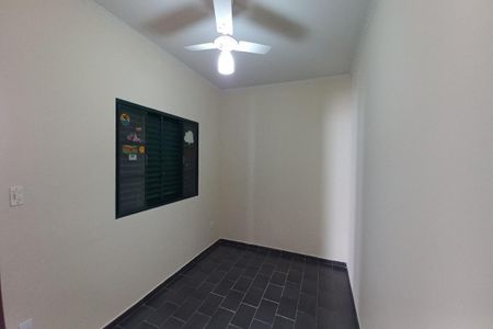 Quarto 2 de casa para alugar com 3 quartos, 200m² em Vila Anhanguera, Campinas