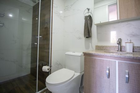 Banheiro de apartamento para alugar com 1 quarto, 37m² em Jardim das Acacias, São Paulo