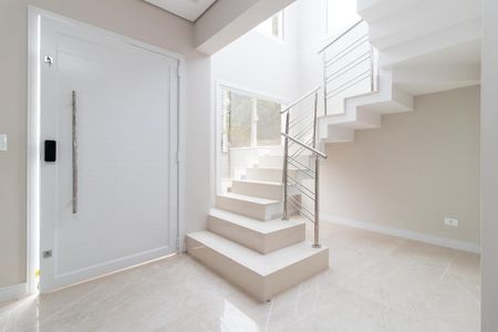 Sala de casa para alugar com 4 quartos, 400m² em Xaxim, Curitiba