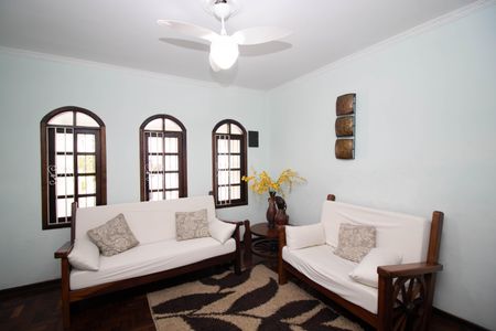 Sala de TV de casa à venda com 3 quartos, 292m² em Vila Santa Maria, Guarulhos