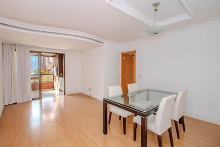 Sala de apartamento à venda com 4 quartos, 113m² em Jardim Lindóia, Porto Alegre