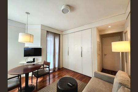 Sala de apartamento à venda com 1 quarto, 44m² em Vila Olímpia, São Paulo