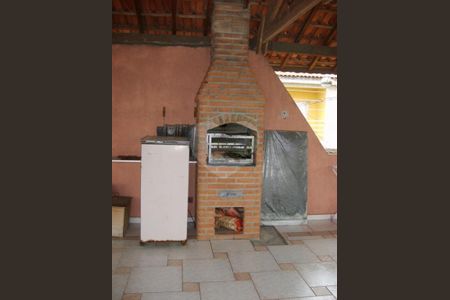 Casa à venda com 2 quartos, 180m² em Vila Isolina Mazzei, São Paulo