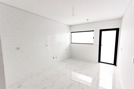 Casa à venda com 3 quartos, 110m² em Jardim Avelino, São Paulo
