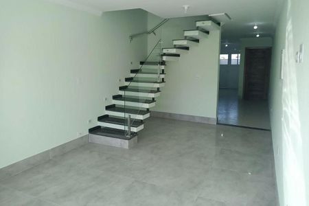 Casa à venda com 3 quartos, 188m² em Parque Industriario, Santo André