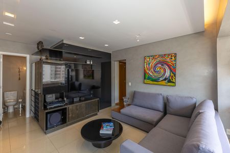 Sala de TV de apartamento à venda com 3 quartos, 115m² em Vila da Serra, Nova Lima