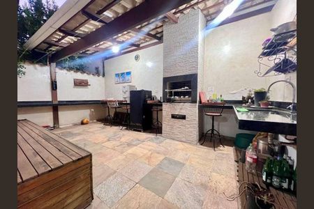 Casa à venda com 3 quartos, 170m² em Céu Azul, Belo Horizonte