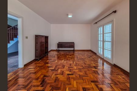 Sala de casa para alugar com 6 quartos, 600m² em Caxingui, São Paulo