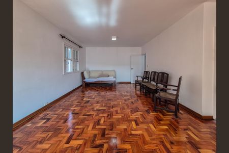 Sala de casa para alugar com 6 quartos, 600m² em Caxingui, São Paulo