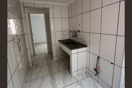 Cozinha de apartamento à venda com 2 quartos, 43m² em Parque Santa Rita, São Paulo