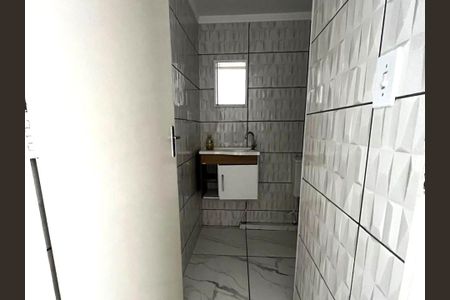 Banheiro de apartamento à venda com 2 quartos, 43m² em Parque Santa Rita, São Paulo