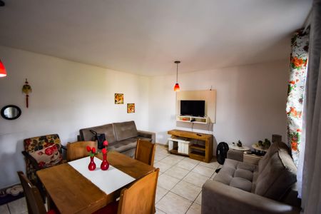 Sala de apartamento para alugar com 2 quartos, 61m² em Del Castilho, Rio de Janeiro