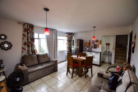 Sala de apartamento para alugar com 2 quartos, 61m² em Del Castilho, Rio de Janeiro