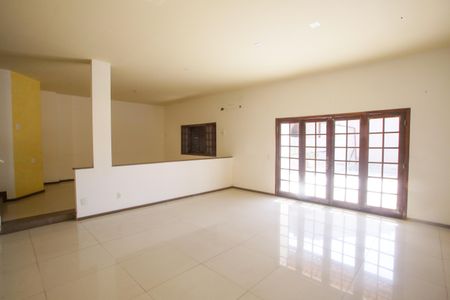 Sala de casa de condomínio para alugar com 7 quartos, 510m² em Anil, Rio de Janeiro