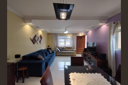 Sala de casa à venda com 3 quartos, 171m² em Vila Brasilina, São Paulo