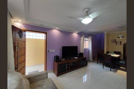 Sala de casa à venda com 3 quartos, 171m² em Vila Brasilina, São Paulo