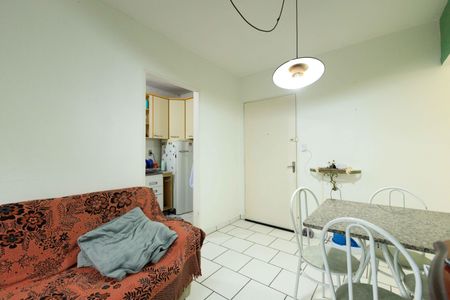 Sala de apartamento à venda com 2 quartos, 64m² em Jardim Sabará, Porto Alegre