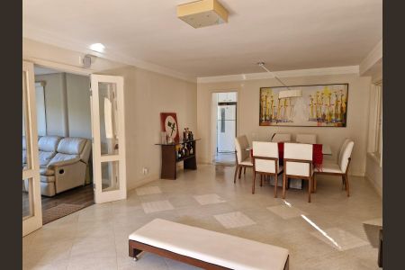 Sala de casa de condomínio à venda com 4 quartos, 290m² em Loteamento Arboreto dos Jequitibas (sousas), Campinas