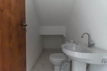 Lavabo de casa para alugar com 2 quartos, 85m² em Jardim Aeroporto Ii, Mogi das Cruzes