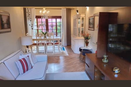 Casa à venda com 3 quartos, 237m² em Vila Dayse, São Bernardo do Campo