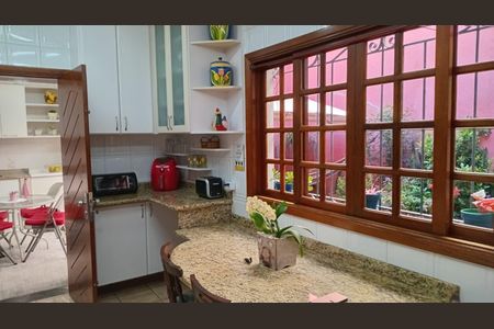 Casa à venda com 3 quartos, 237m² em Vila Dayse, São Bernardo do Campo