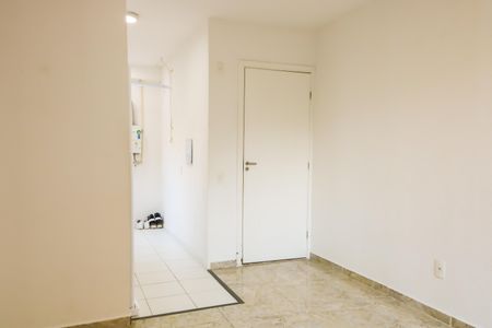 Sala de apartamento para alugar com 2 quartos, 45m² em Del Castilho, Rio de Janeiro